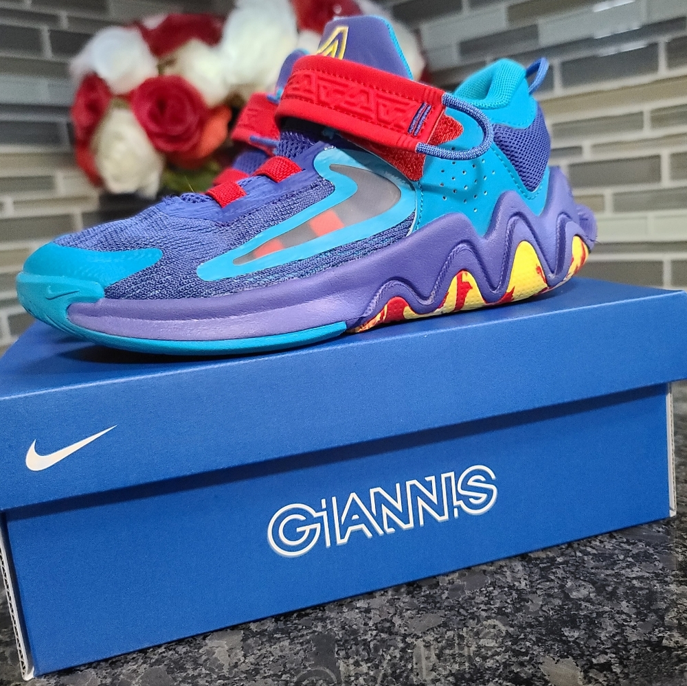 Nike Kid's Giannis Immortality 2